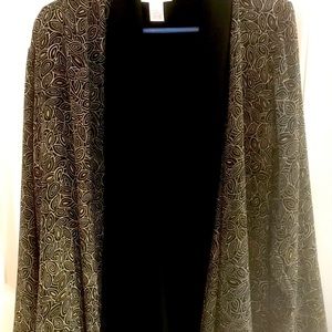 TravelSmith Size Large Shell w/Tan Accents